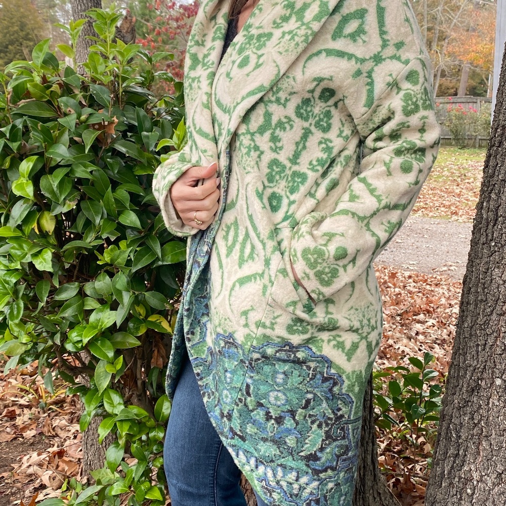 Good Condition- Anthropologie-Moth Sugar Pine Coat Size XS